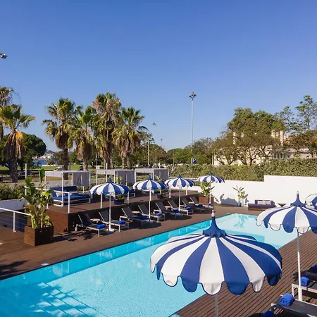 Отель Palacio Do Governador - & 5*